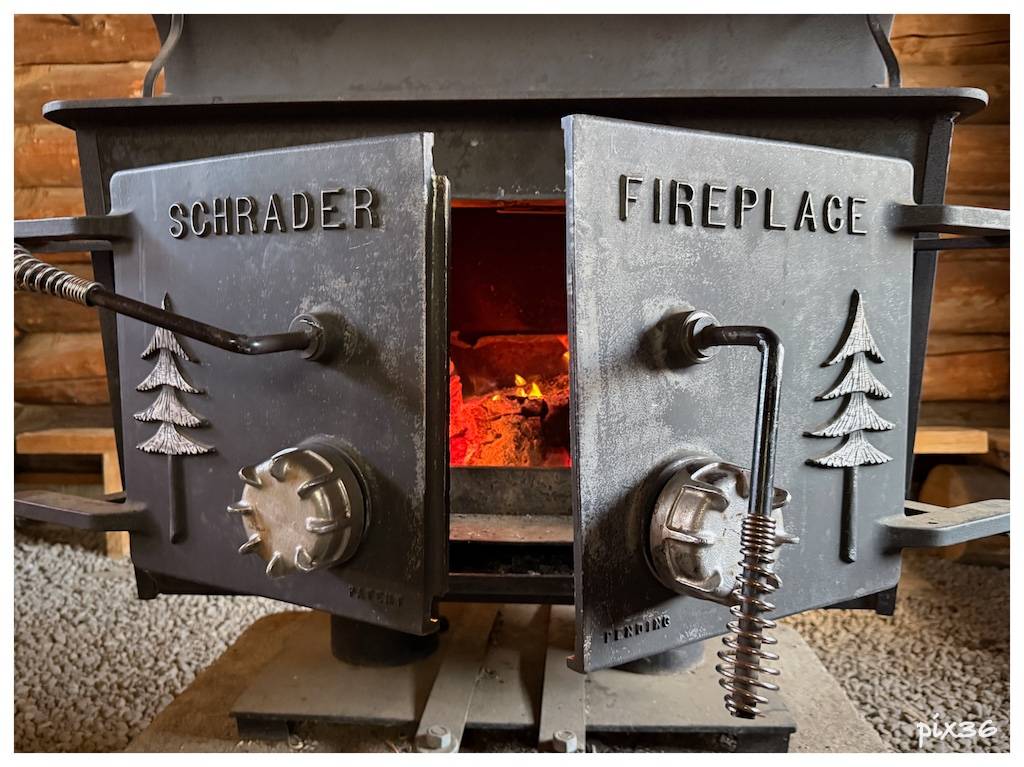 fireplace.jpg